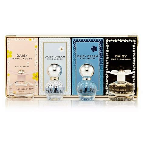 marc jacobs mini perfume set|marc jacobs variety gift set.